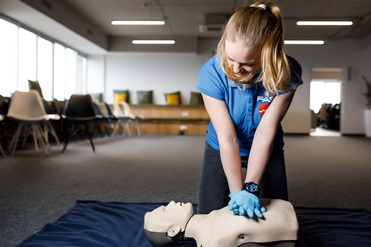 Корисний карантин: навчіться першої медичної допомоги онлайн