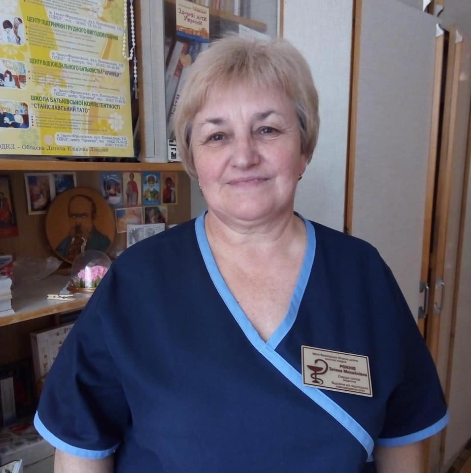 У Франківську від коронавірусу померла старша медсестра обласної дитячої лікарні