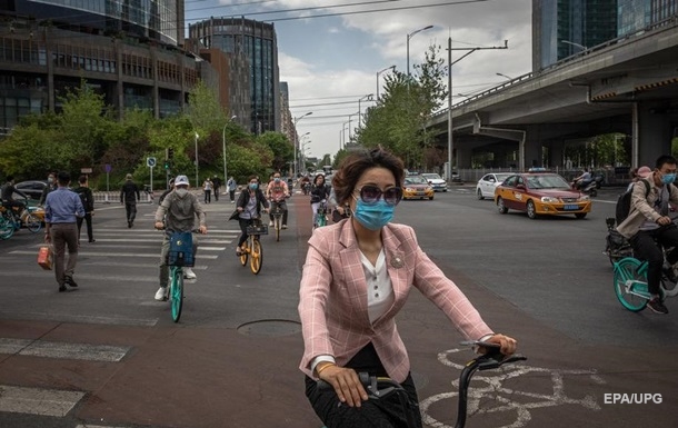 В Ухані звільнили чиновника через нові випадки COVID-19