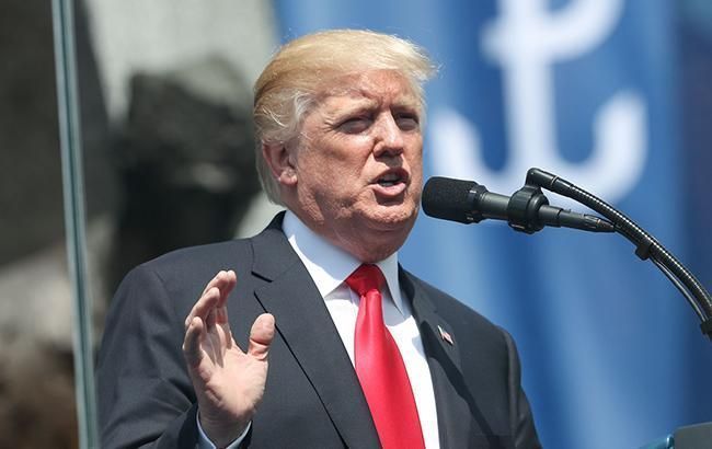 Трамп відмовився від обіцянки, що вакцину розроблять до кінця року