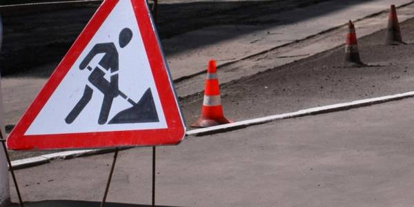 Асфальтують одну з ділянок: у Франківську продовжують з’єднувати бульвари (ФОТО)