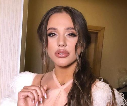 “Інша людина”: у мережі показали фото переможниці “Холостяка 10” до пластики