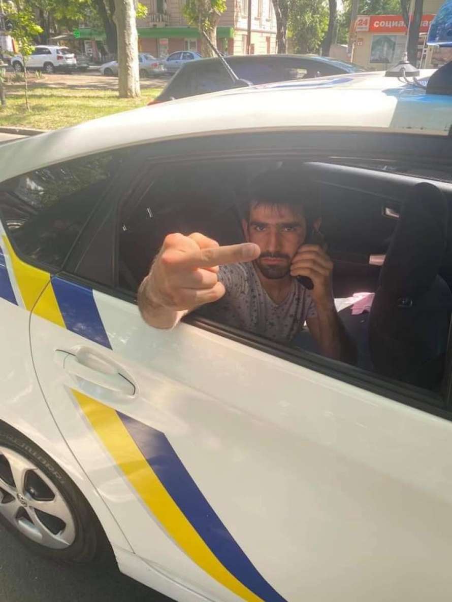 В Одесі ВАЗ збив на переході 4 дітей: водій погрожував копам і батькам