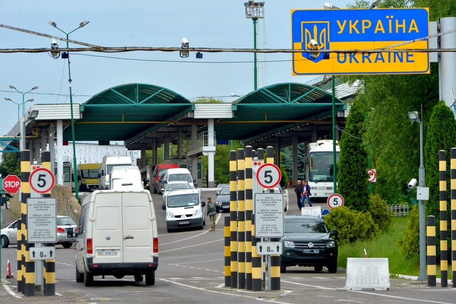 “З України почнуть масово виїжджати заробітчани”: стало відомо, коли відкриють кордони