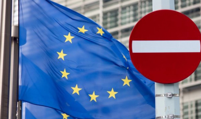 МЗС рекомендує українцям утриматися від поїздок за кордон без нагальної потреби