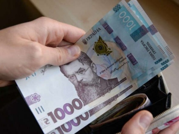 Шмигаль розповів про три етапи підвищення мінімальної зарплати на 2021 рік