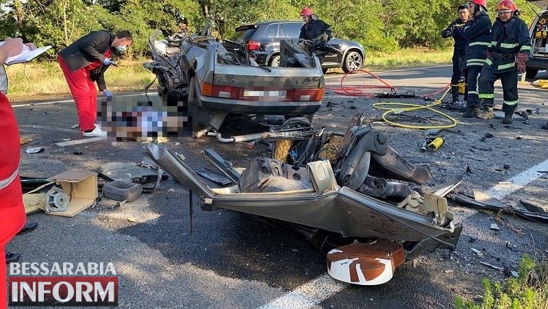 “Вся траса у крові, тіла порозкидало, загинула вся родина”: на трасі сталась страшна ДТП, 6 загиблих