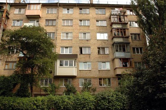 Реновація: У Києві жителям “будинку-вбивці” нададуть нові квартири (фото)