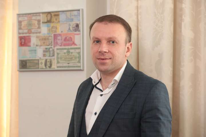 Заступник міністра фінансів Роман Єрмоличев: Вчителів у нас на 36 тисяч більше, ніж потрібно