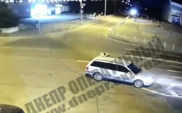 У Дніпрі шумахер збив дівчину і залишив помирати на дорозі – розшукують по всій Україні