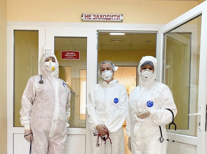 Кабмін підвищив зарплати українським медикам