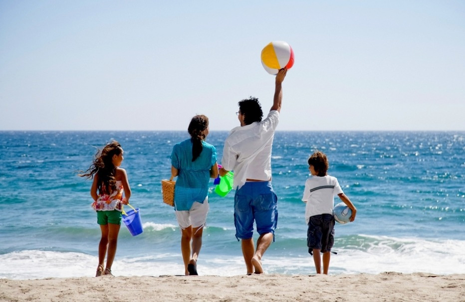 Україна виключила низку курортних країн з “червоного списку”