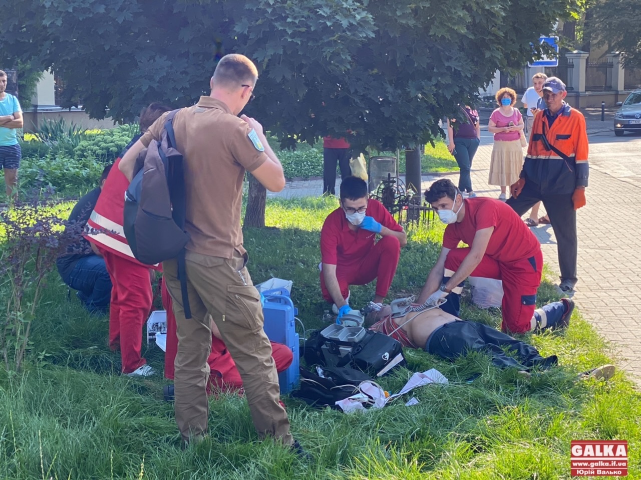 У Франківську муніципал допоміг врятувати чоловіка, в котрого зупинилося серце (ФОТО)