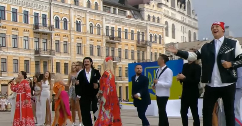 Ткаченко пояснив, чому під час заходів до Дня Незалежності пролунали пісні російською мовою