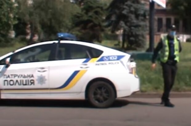 П’яний “заєць” накинувся на провідника поїзда – душив і вимагав відвезти до Харкова