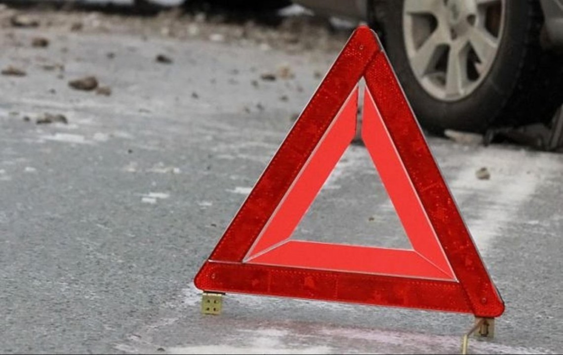 Автобус та фура потрапили у страшну аварію на трасі: багато загиблих, серед них – дитина (фото)