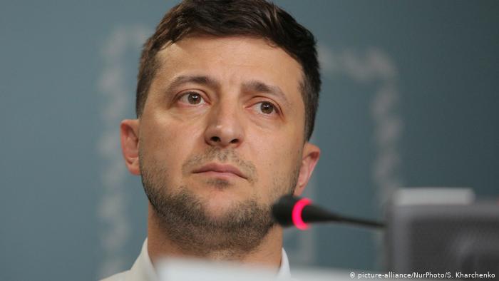 Зеленський розніс Фокіна за слова про відсутність війни з Росією: заява