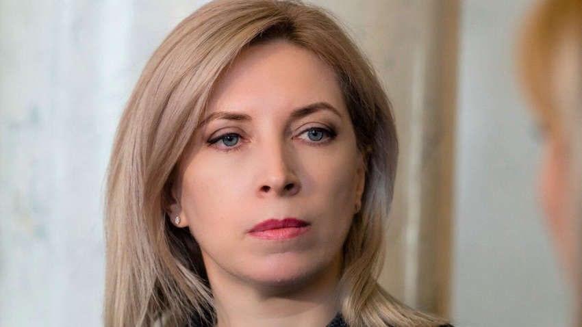 Треба спочатку збільшити зарплати вчителям і медикам, а тільки потім чиновникам: заява Верещук