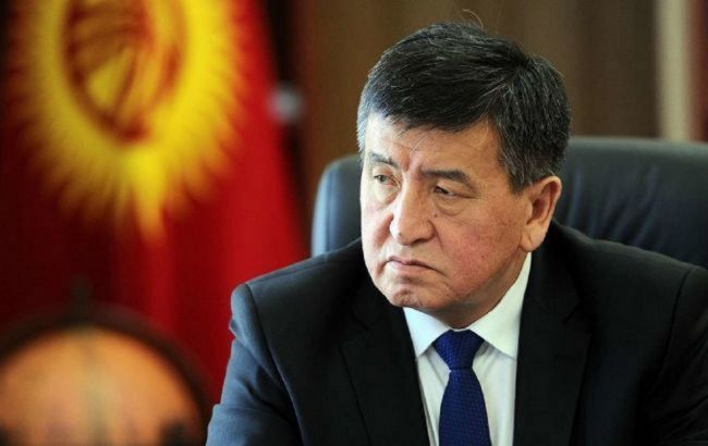 Закривають кордони: у Киргизстані заявили про зникнення президента