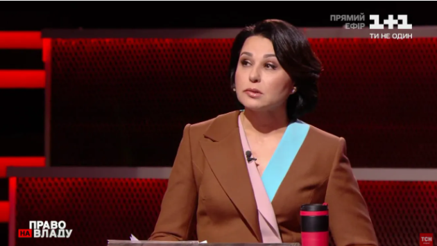 “Хлопчик сказав, що Бога не існує”: Мосейчук зі сльозами на очах повідомила про сироту, чиїх батьків убив коронавірус (відео)