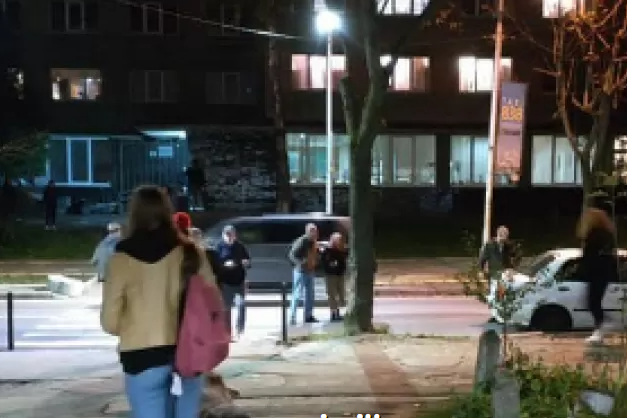 Багато поліції, рятують друзі: біля центру Львова сталась моторошна ДТП, перші деталі та фото