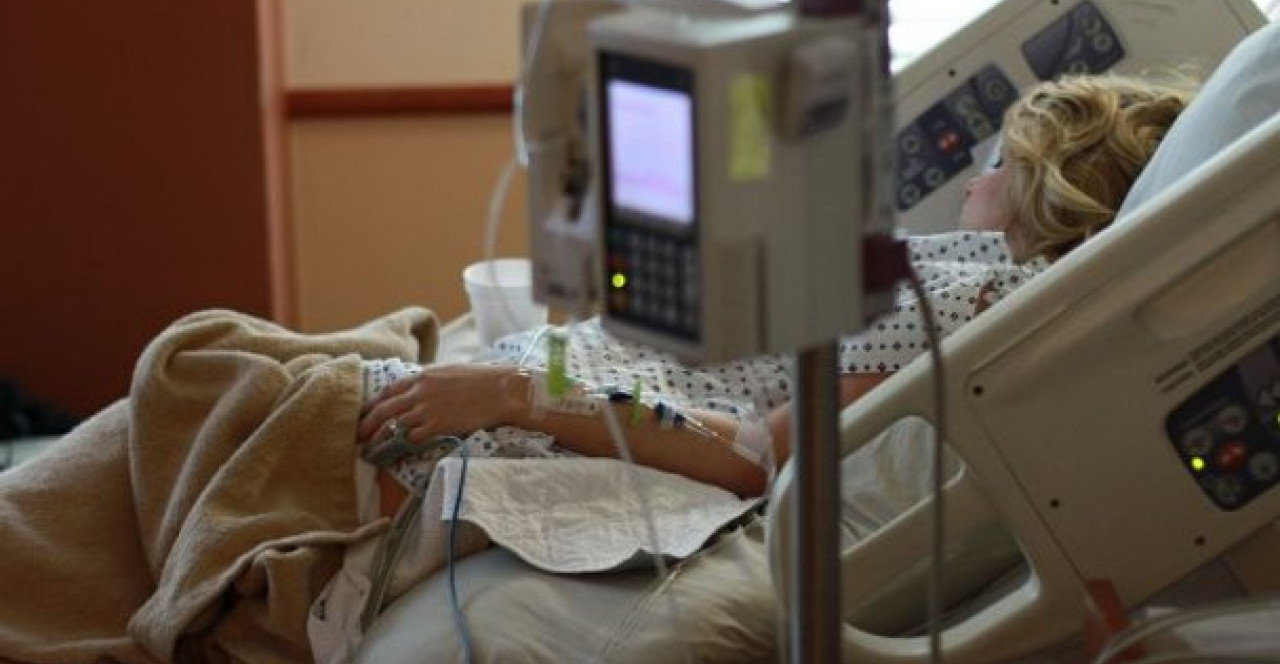 “Виснажені хворі знімають з себе маску з киснем, щоб померти”: лікарка розповіла про важкий перебіг коронавірусу