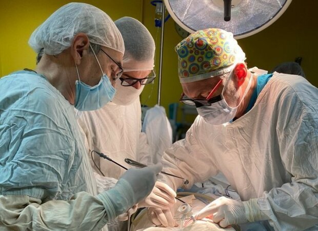 Львівські хірурги видалили легеню 8-місячному малюку, не взявши до рук скальпеля