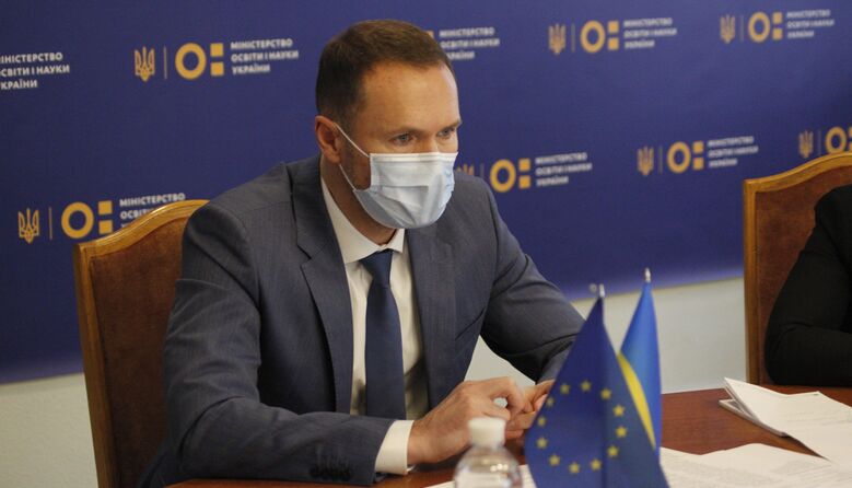 Зарплати освітян зростатимуть попри пандемію COVID-19 та економічні труднощі – МОН