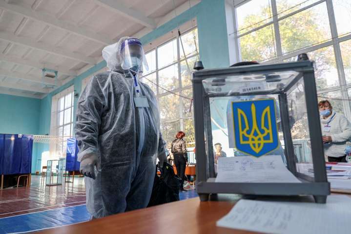 Нова місцева влада та підвищення тарифів: що зміниться в Україні з 1 листопада
