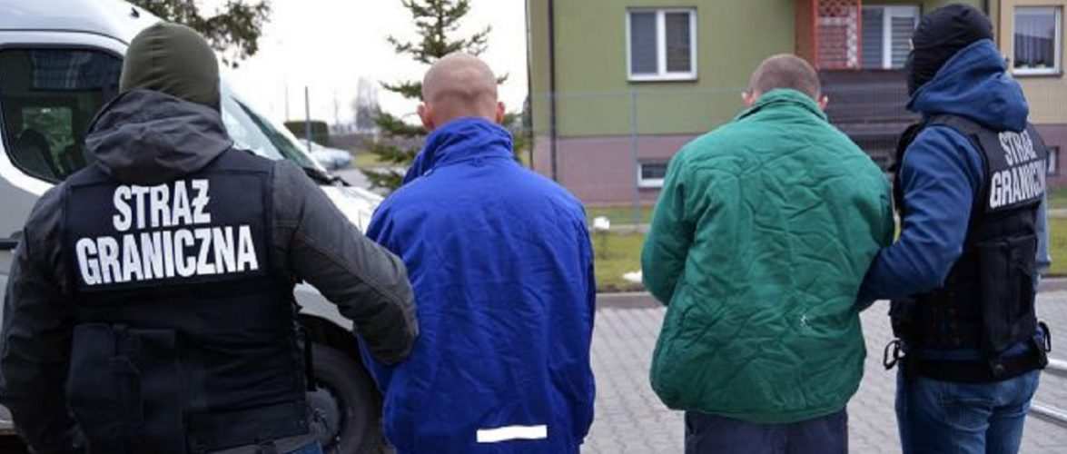 У Польщі на фабриці нелегально працювали 65 іноземців, більшість — українці