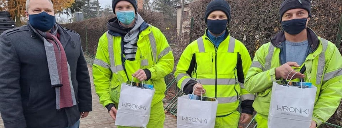 У Польщі троє будівельників з України врятували дитину від смерті
