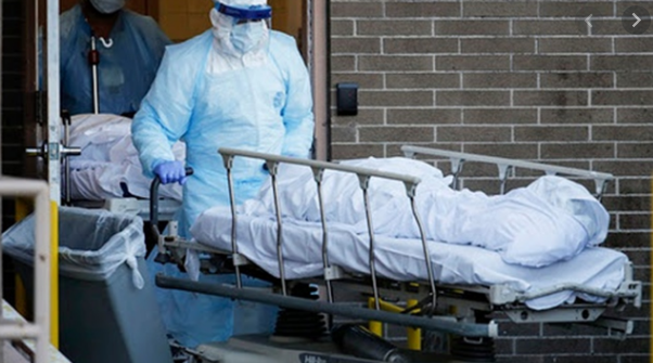 Не встигають спалювати тіла: Чехія на порозі катастрофи через COVID-19