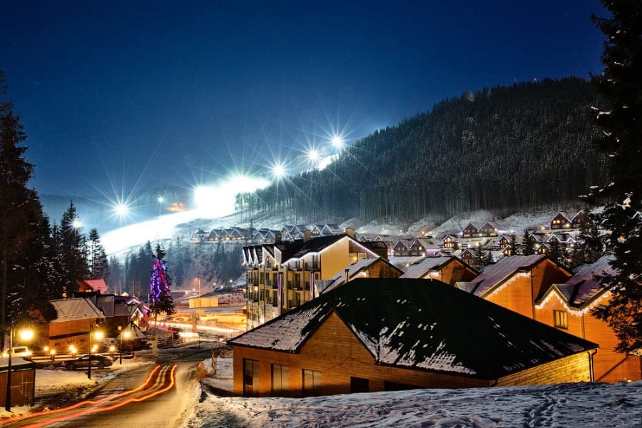 Шмигаль пояснив, як працює Буковель на карантині