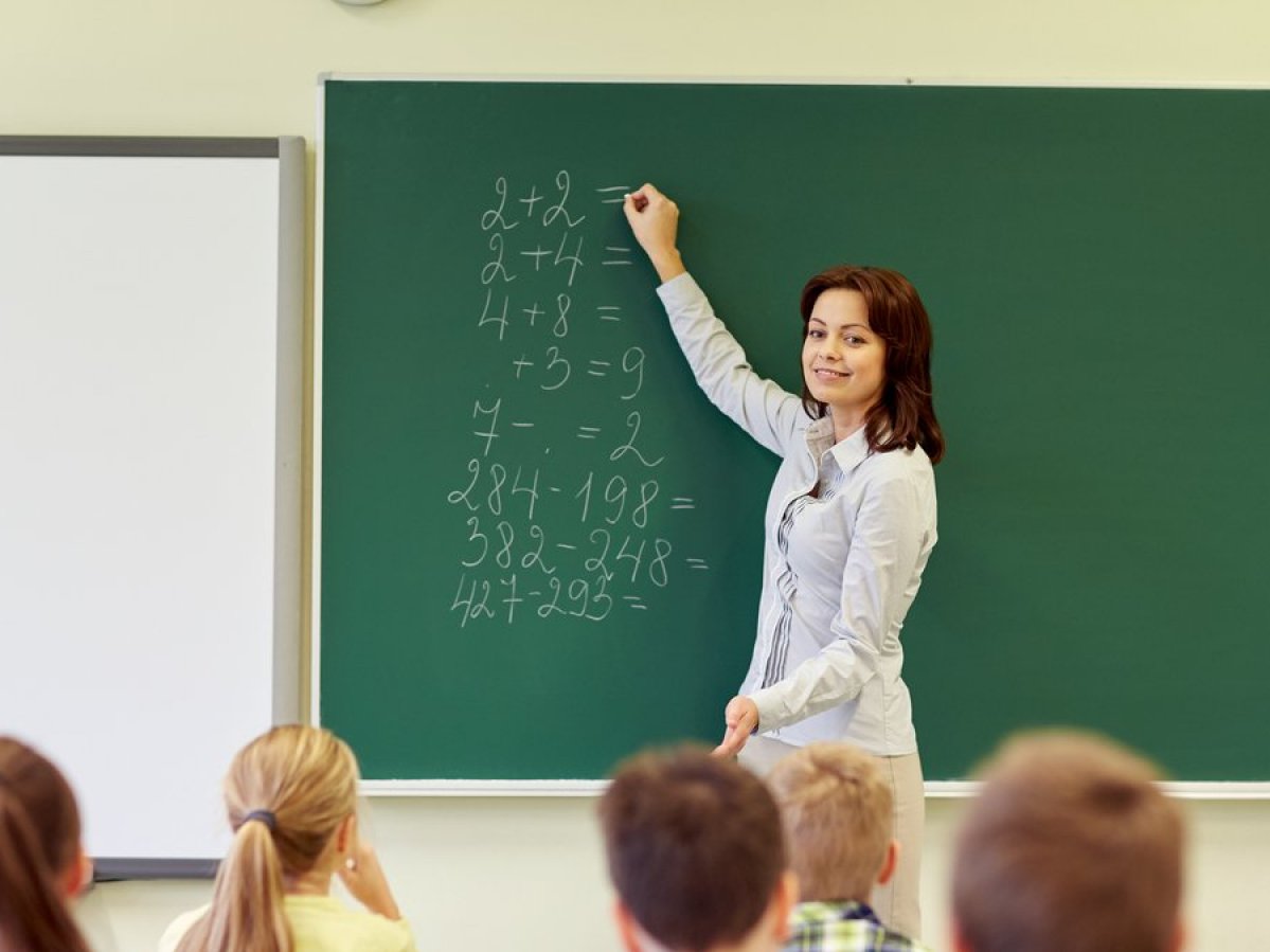 Чи бояться освітяни вакцинуватися від ковіду? Результати опитування й пояснення лікарки