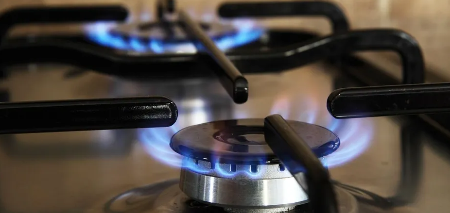 Тарифи на газ в Україні підвищать із квітня: хто заплатить найбільше