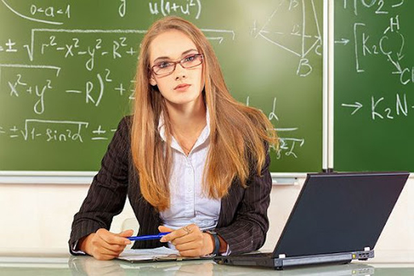 Школи ризикують залишитися без вчителів? Педагоги розповіли, чому звільнилися у час пандемії