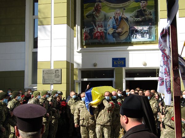 Загибель чотирьох бійців під Шумами: фото і відео прощання з підполковником ЗСУ