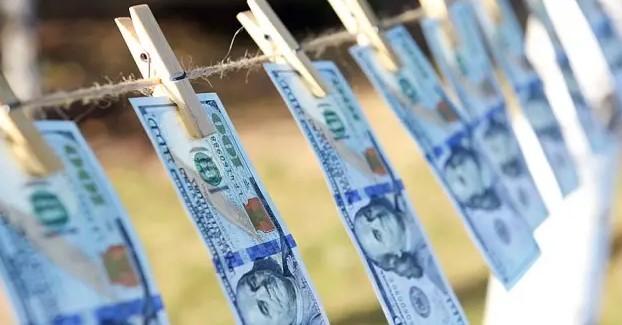 Заробітчани та наймані працівники: кого зачепить податкова амністія