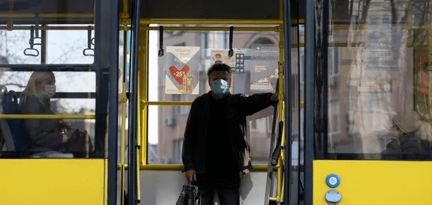 В Україні у “червоних” зонах можуть змінити роботу громадського транспорту: деталі