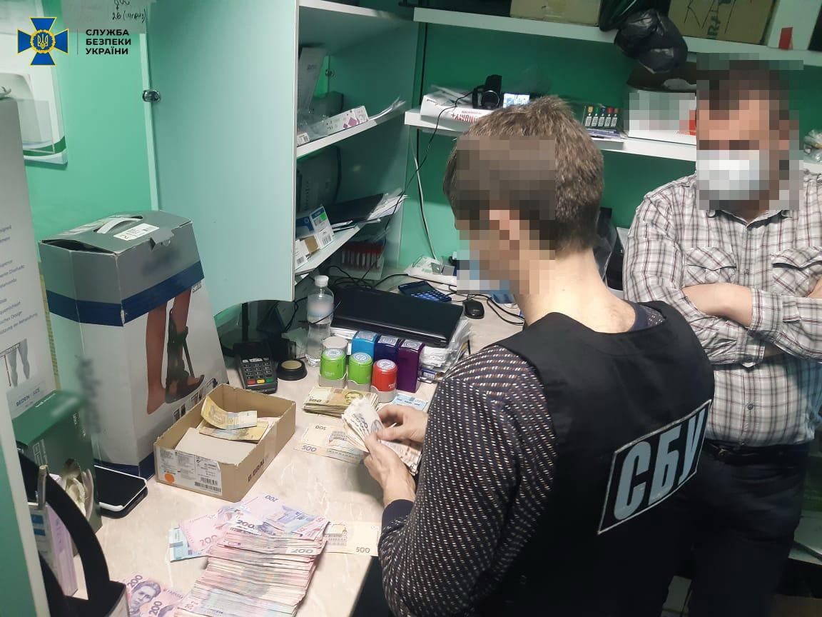 У лікарні Запоріжжя з пацієнтів вимагали гроші за безкоштовні операції