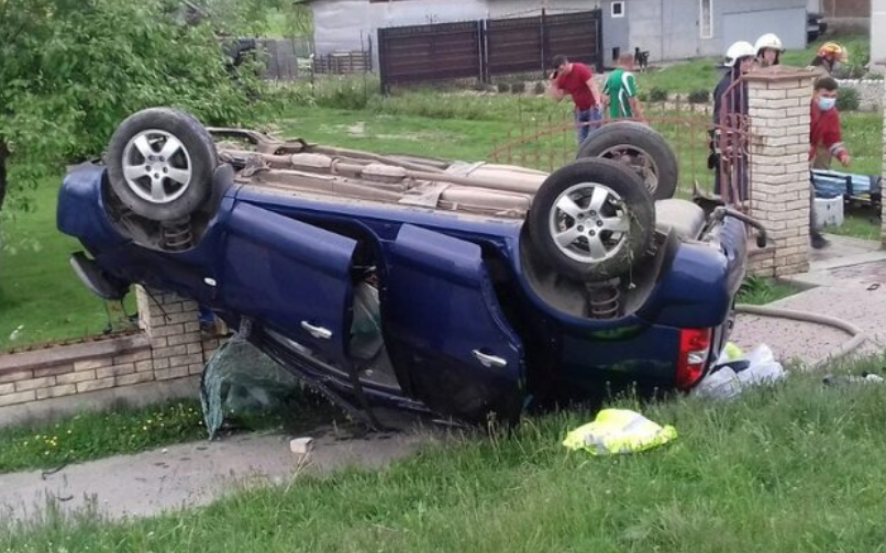 Стало відомо, хто загинув у ДТП на Калущині