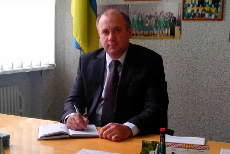 У Тернопільській області під час ЗНО помер директор школи