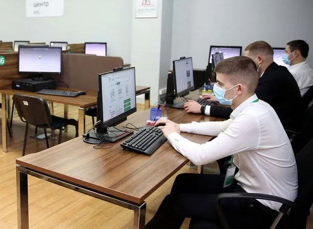 Студентів хочуть карати за плагіат в рефератах і курсових: які штрафи можуть загрожувати