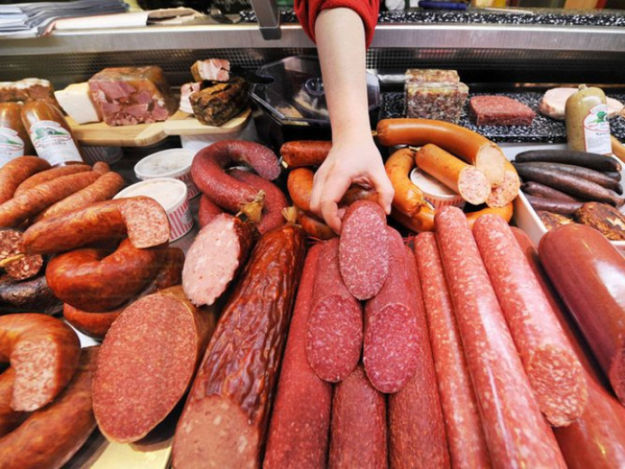 На Прикарпатті за крадіжку ковбаси судили громадянина Росії