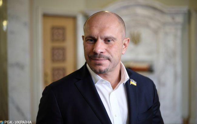 Кива розповів в ефірі росТБ про “процвітаючий фашизм” в Україні: “зігуючі натовпи” (відео)