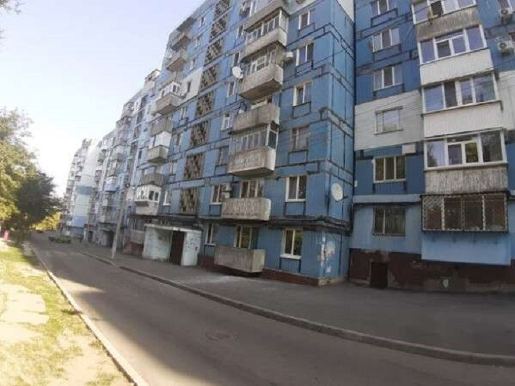 У Дніпрі 5-річна дівчина випала з вікна шостого поверху