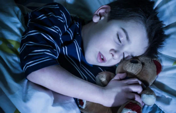 Сказав, що нічого не болить і заснув: на Харківщині через апендицит помер хлопчик