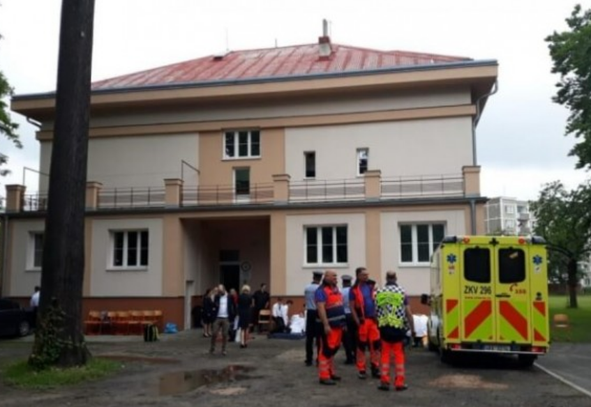 У чеській школі одночасно знепритомніли майже 20 учнів: причина досі невідома