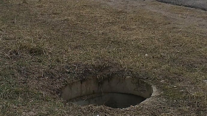 У Дніпрі дитина впала в 6-метровий колодязь