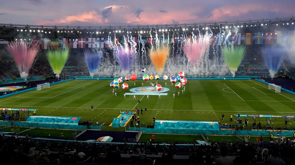 Євро-2020 стартувало: фото з офіційної церемонії відкриття